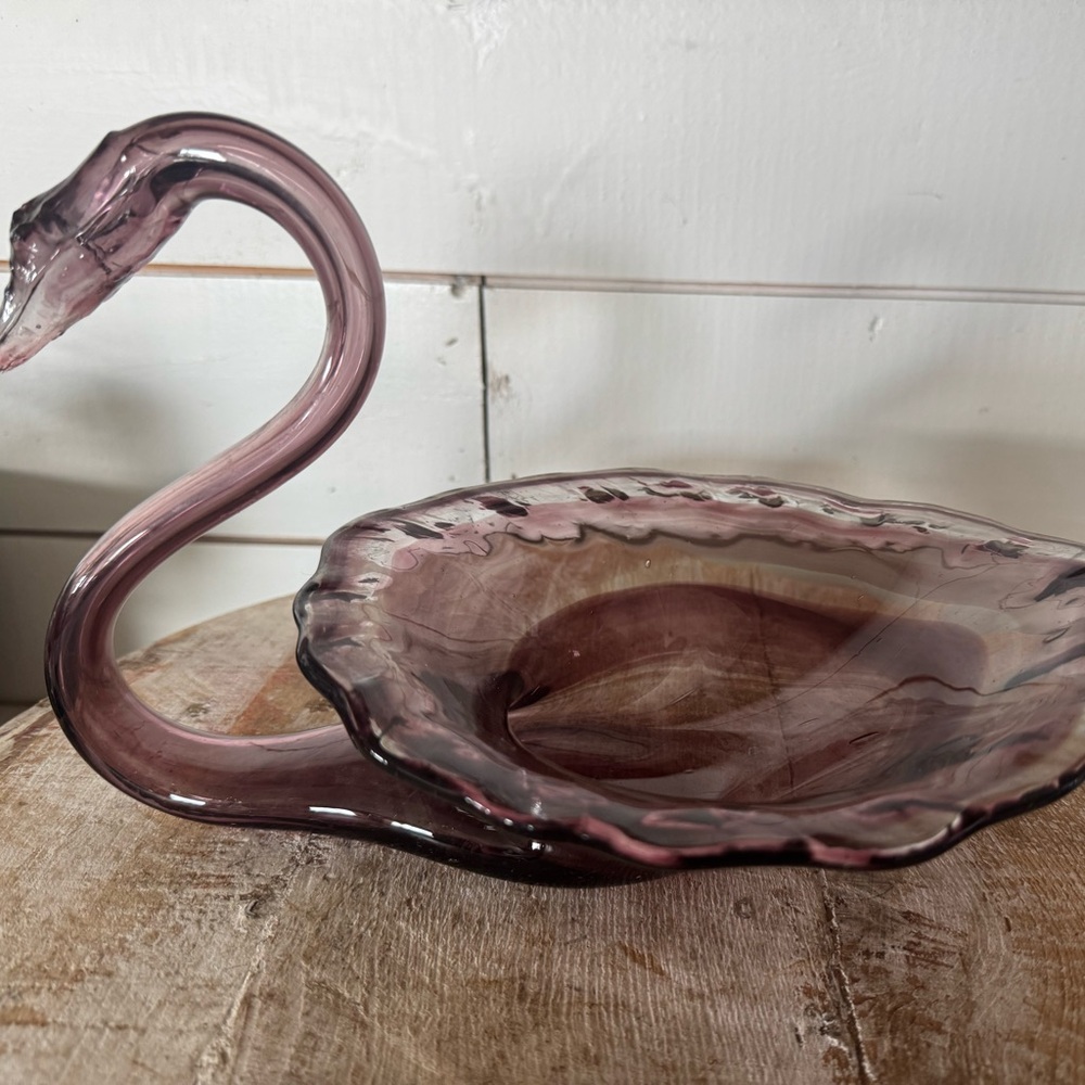 Elegant Purple Glass Swan Bowl Viking
